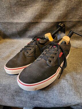 Men's Size 10.5 Vans Off The Wall 500714 Black/Red Canvas Lace Up Shoes